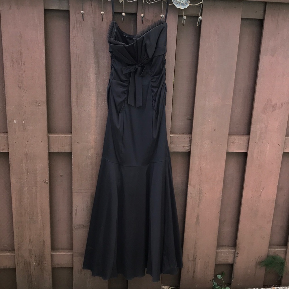 Woman’s Cache Black prom dress